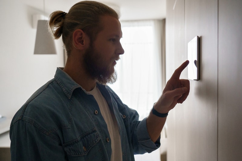When Is a Smart Thermostat Right for Your Home in Oak Ridge, TN?